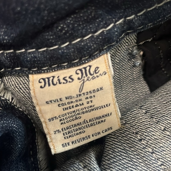 Women's Miss Me Blue Jeans - Picture 11 of 11